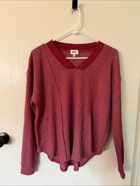 BKE Waffle Knit V-Neck Sweater in Dusty Rose